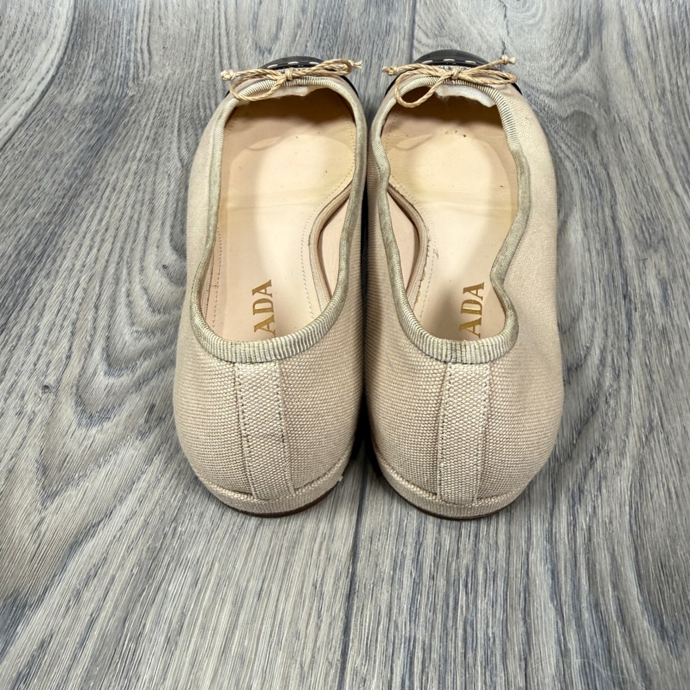 Prada Ballet Flats Women 35.5 Beige Black Canvas Patent Leather Cap Toe Bows - Picture 4 of 7